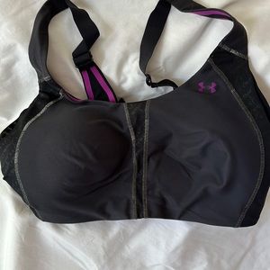 Sports bra